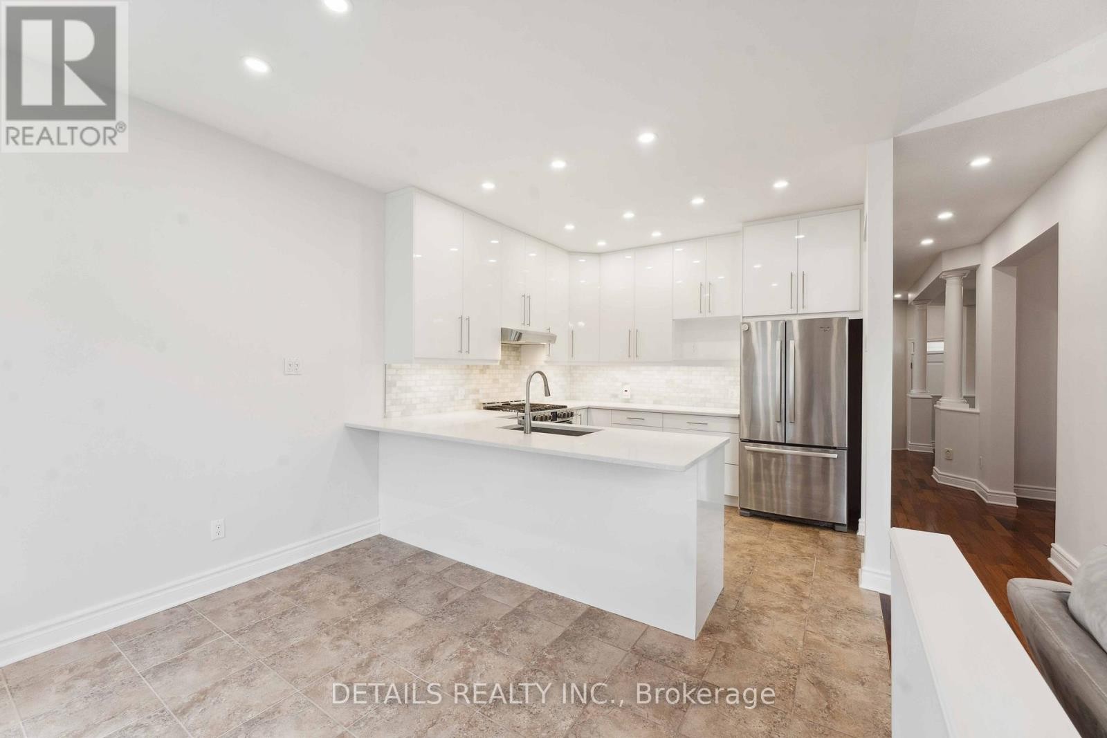 












85 CALAVERAS AVENUE

,
Ottawa,




Ontario
K2J4Z7

