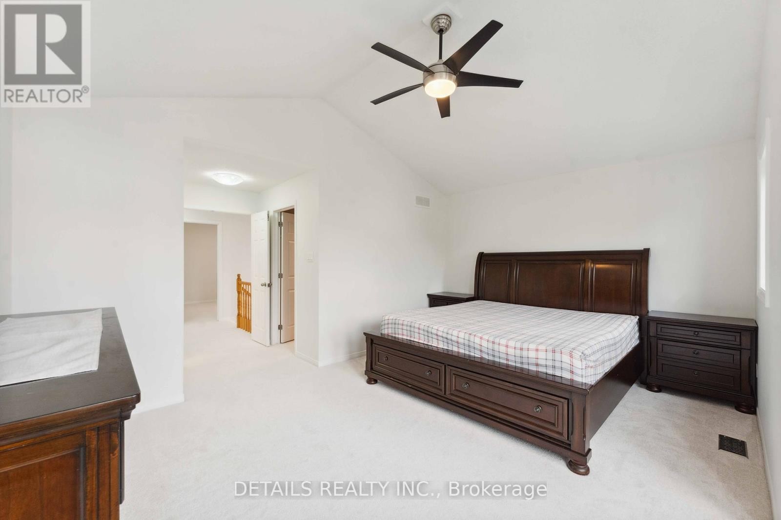 












85 CALAVERAS AVENUE

,
Ottawa,




Ontario
K2J4Z7

