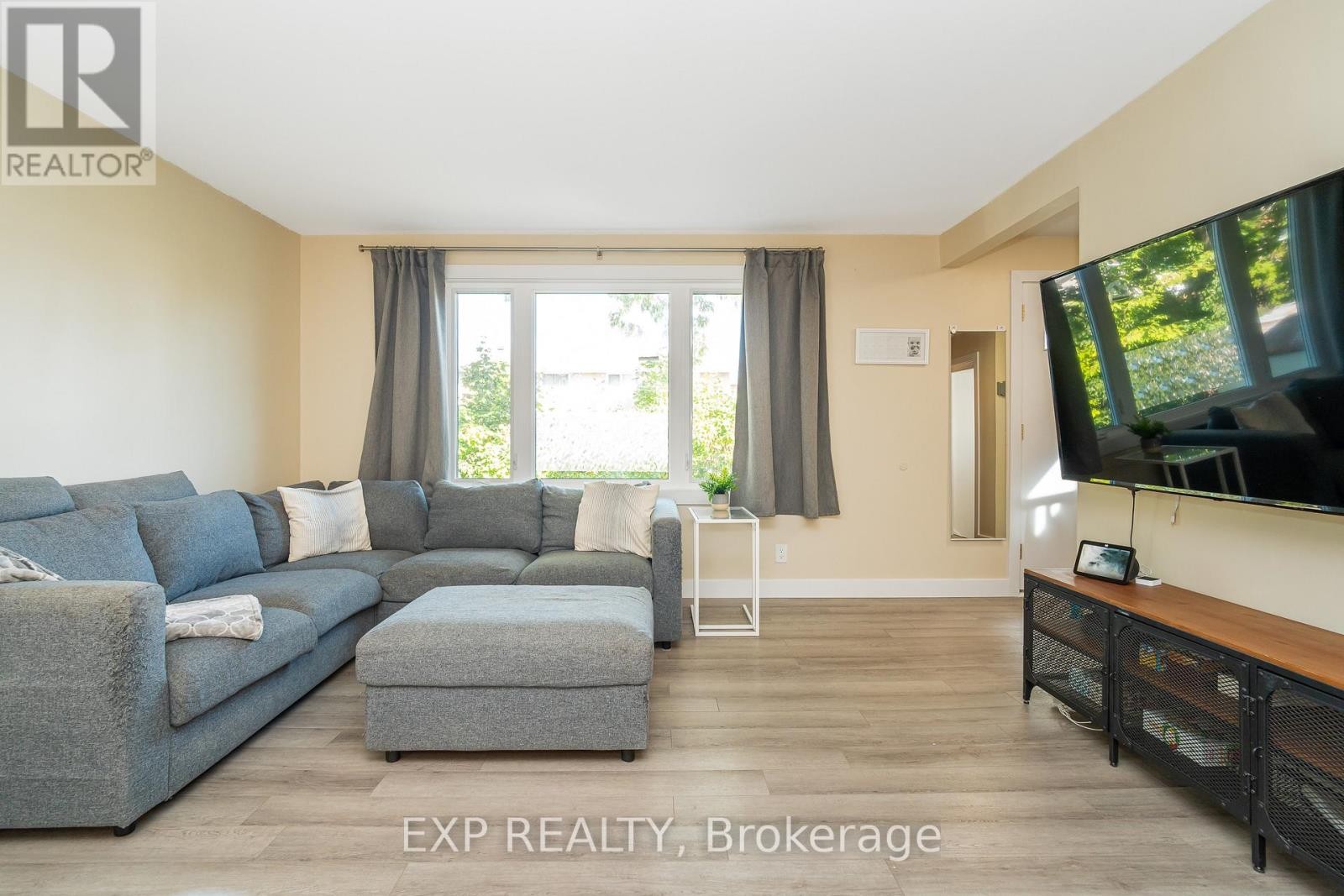 












336 POULIN AVENUE

,
Ottawa,




Ontario
K2B5T8

