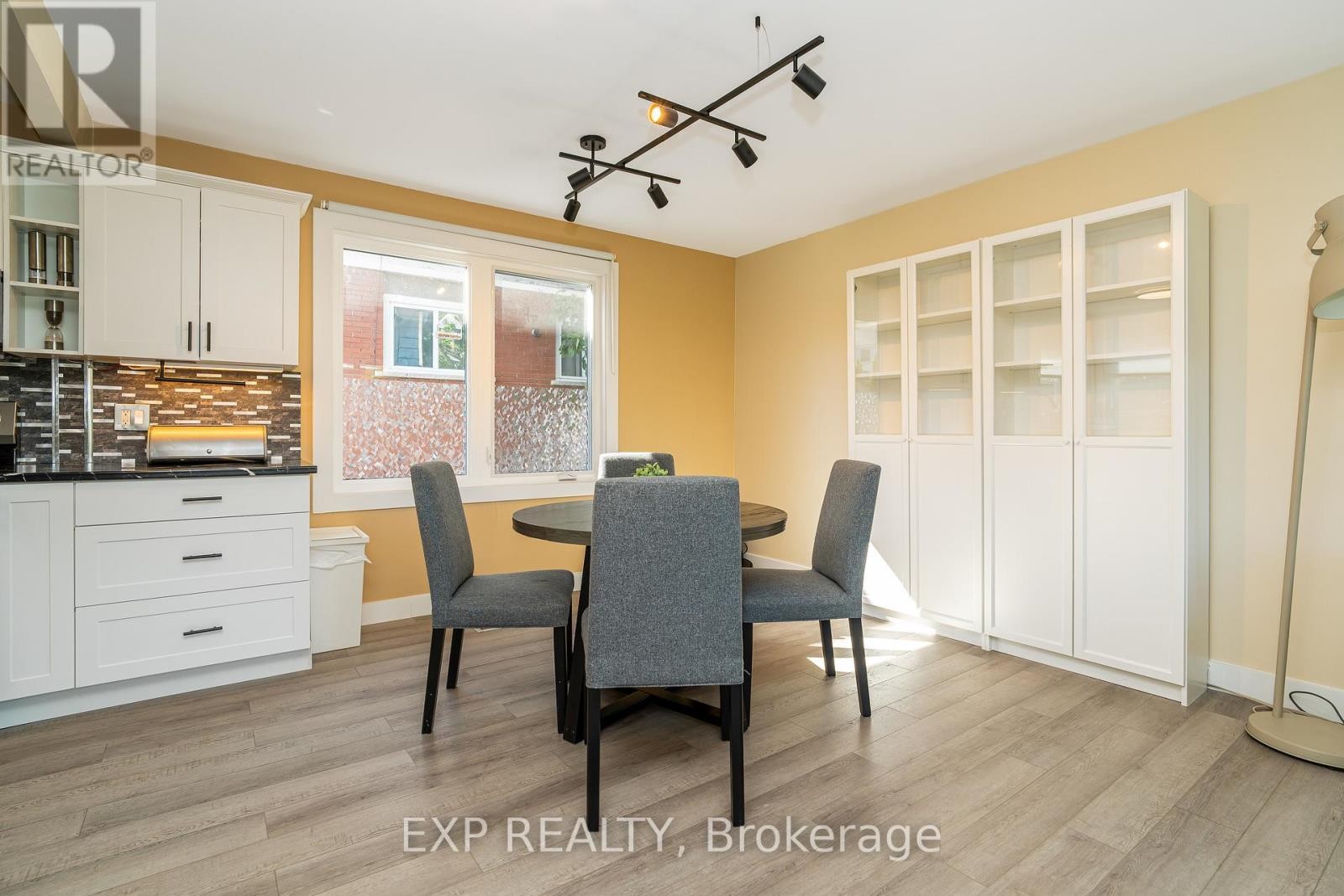 












336 POULIN AVENUE

,
Ottawa,




Ontario
K2B5T8

