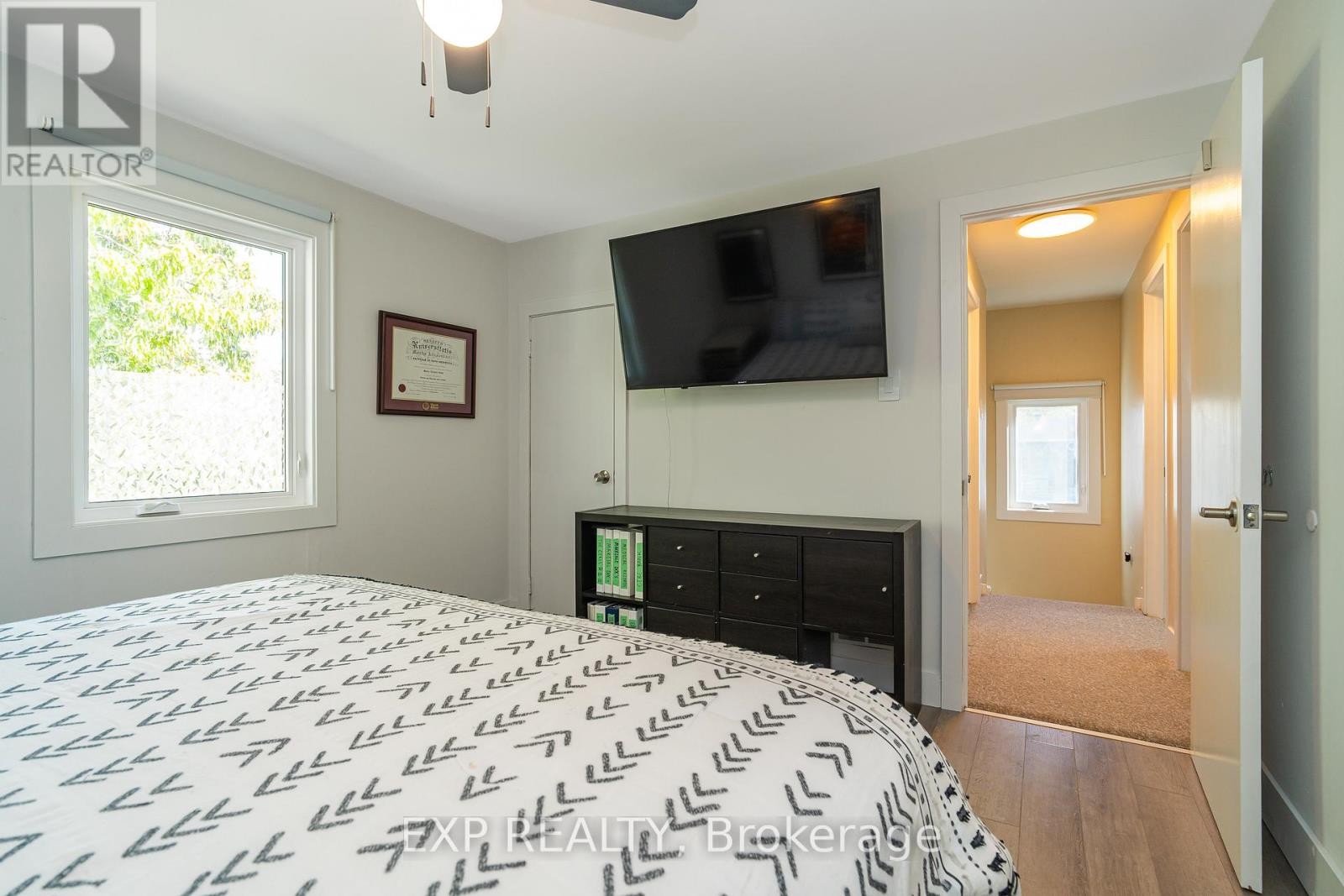 












336 POULIN AVENUE

,
Ottawa,




Ontario
K2B5T8

