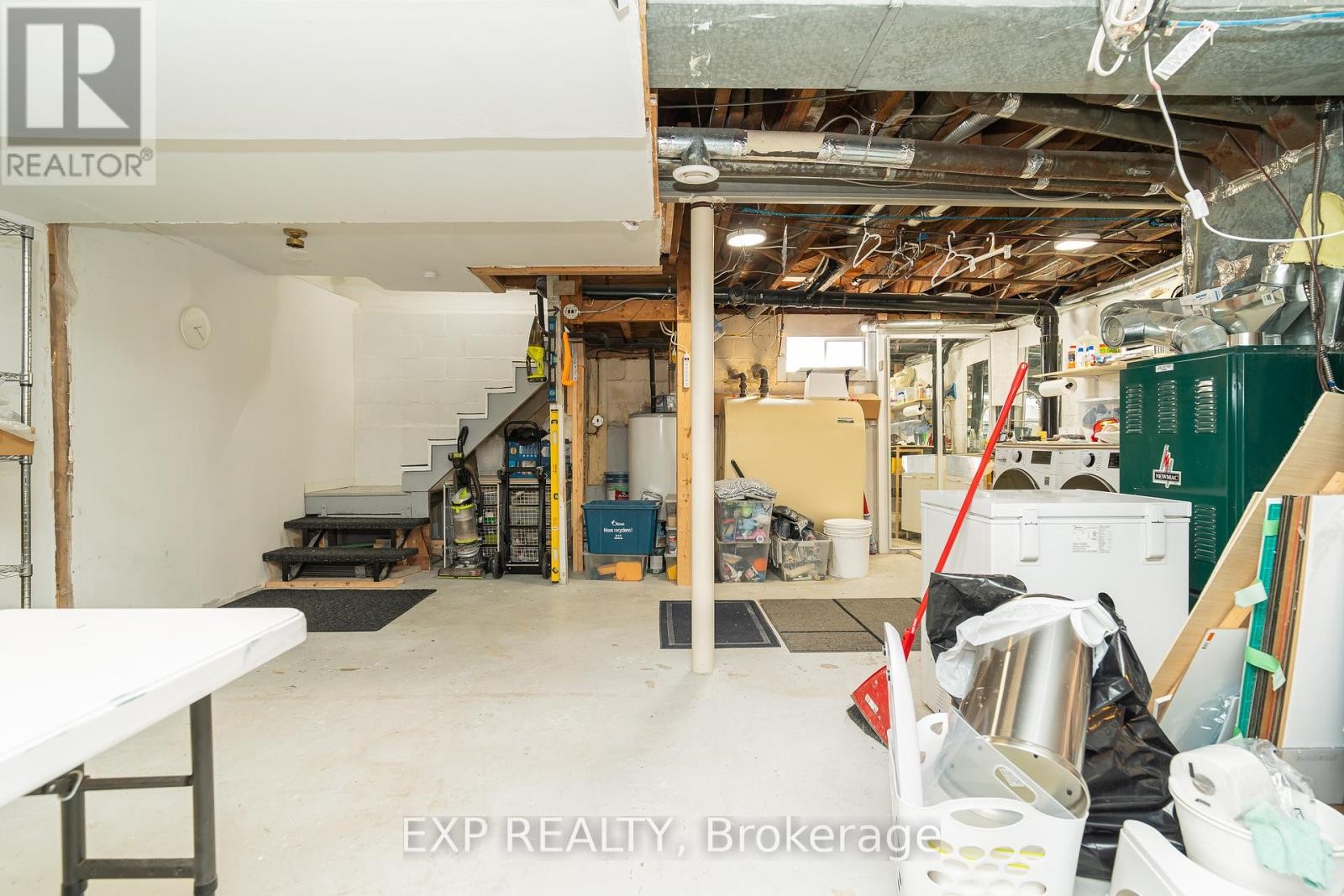 












336 POULIN AVENUE

,
Ottawa,




Ontario
K2B5T8

