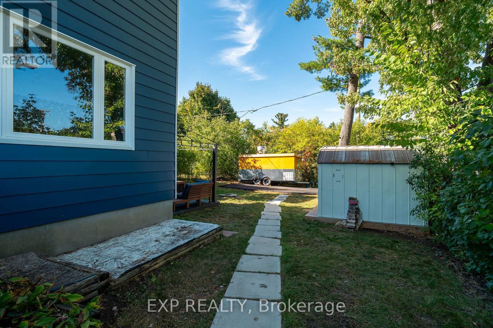 












336 POULIN AVENUE

,
Ottawa,




Ontario
K2B5T8

