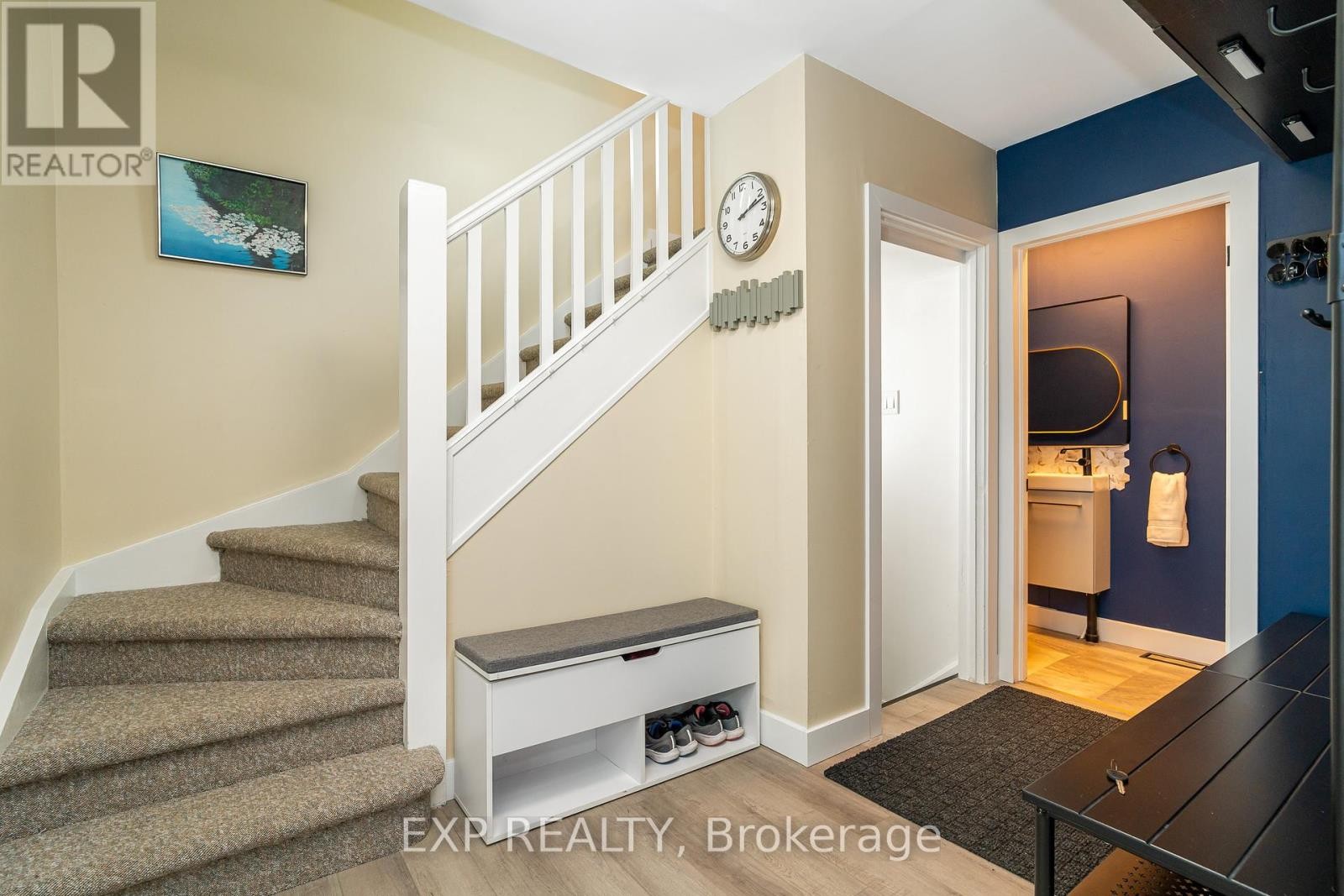 












336 POULIN AVENUE

,
Ottawa,




Ontario
K2B5T8

