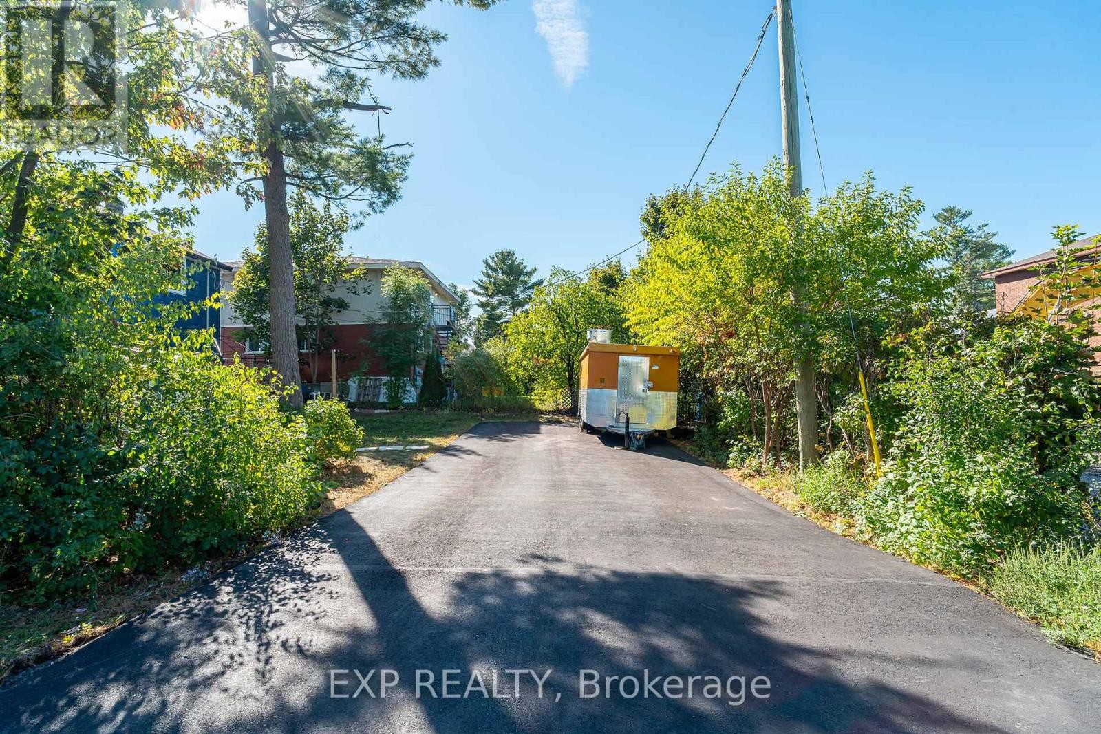 












336 POULIN AVENUE

,
Ottawa,




Ontario
K2B5T8

