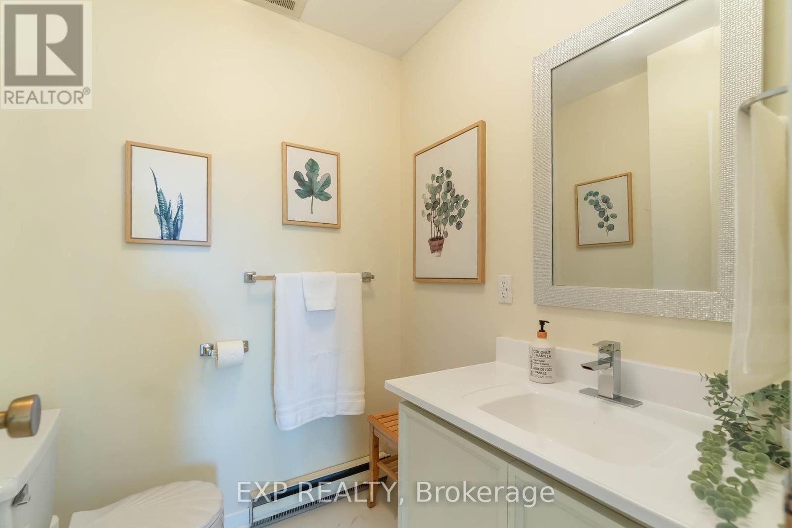 












1038 WHITE LAKE ROAD

,
Arnprior,




Ontario
K7S3G9

