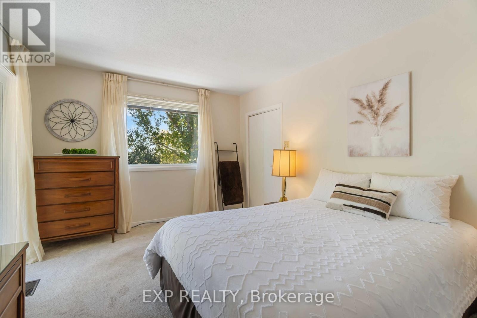 












1038 WHITE LAKE ROAD

,
Arnprior,




Ontario
K7S3G9

