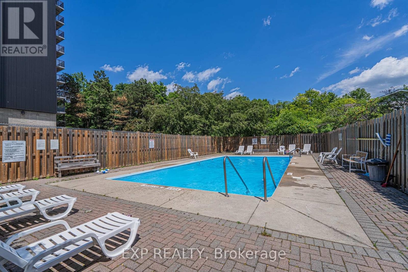 












1111 - 555 BRITTANY DRIVE

,
Ottawa,




Ontario
K1K4C5

