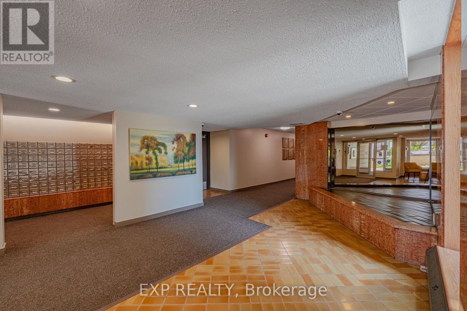 












1111 - 555 BRITTANY DRIVE

,
Ottawa,




Ontario
K1K4C5

