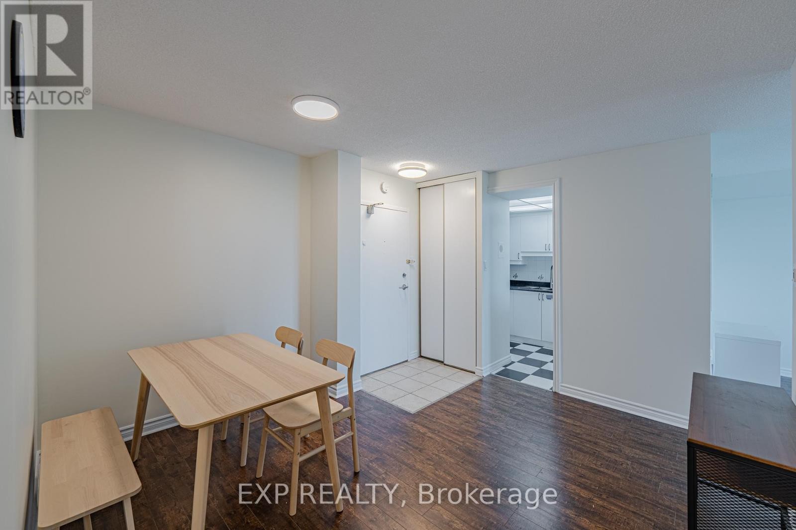 












1111 - 555 BRITTANY DRIVE

,
Ottawa,




Ontario
K1K4C5

