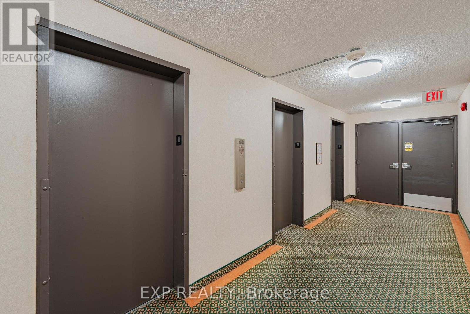 












1111 - 555 BRITTANY DRIVE

,
Ottawa,




Ontario
K1K4C5

