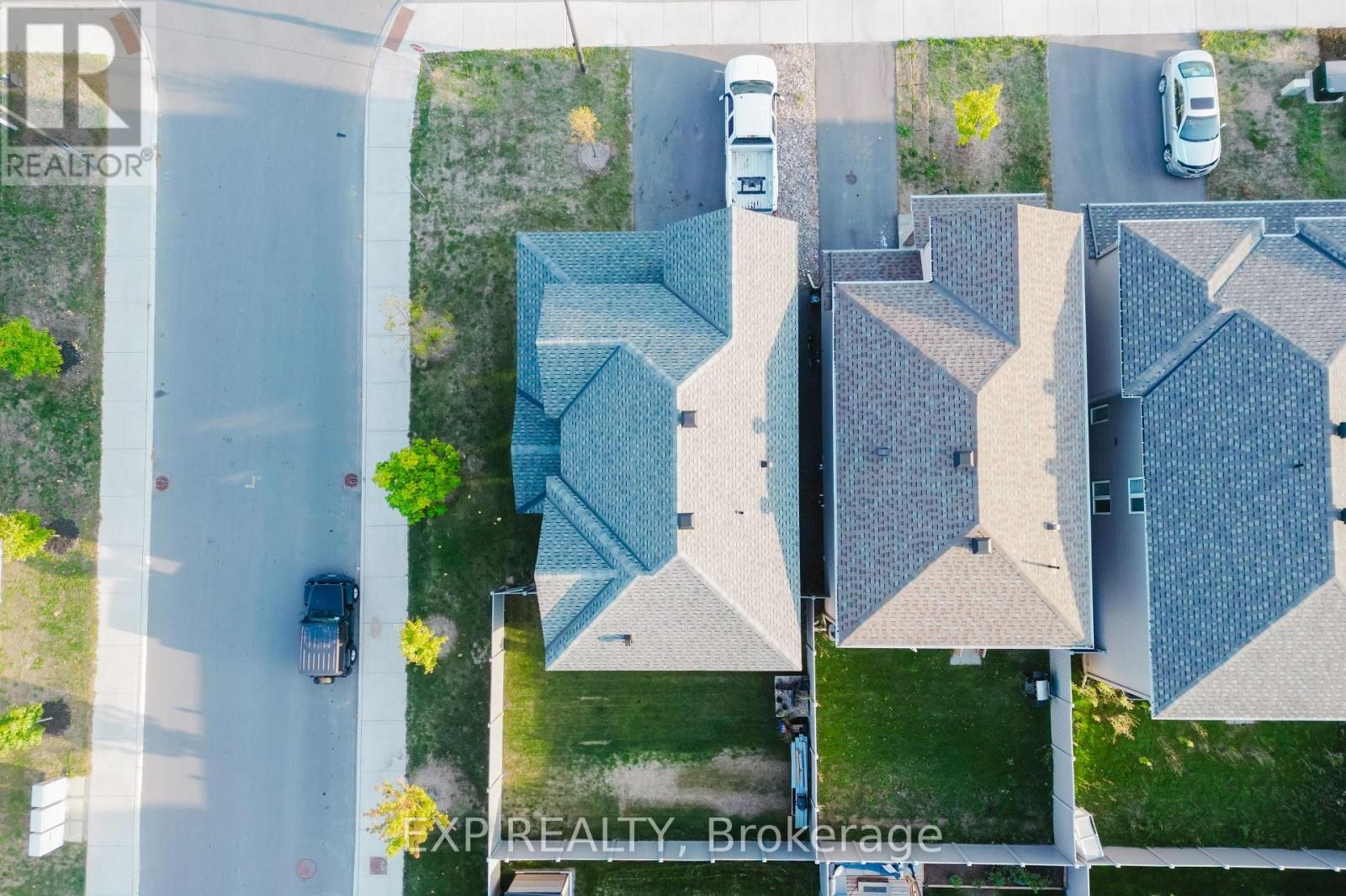 












796 CAPPAMORE DRIVE

,
Ottawa,




Ontario
K2J6V6

