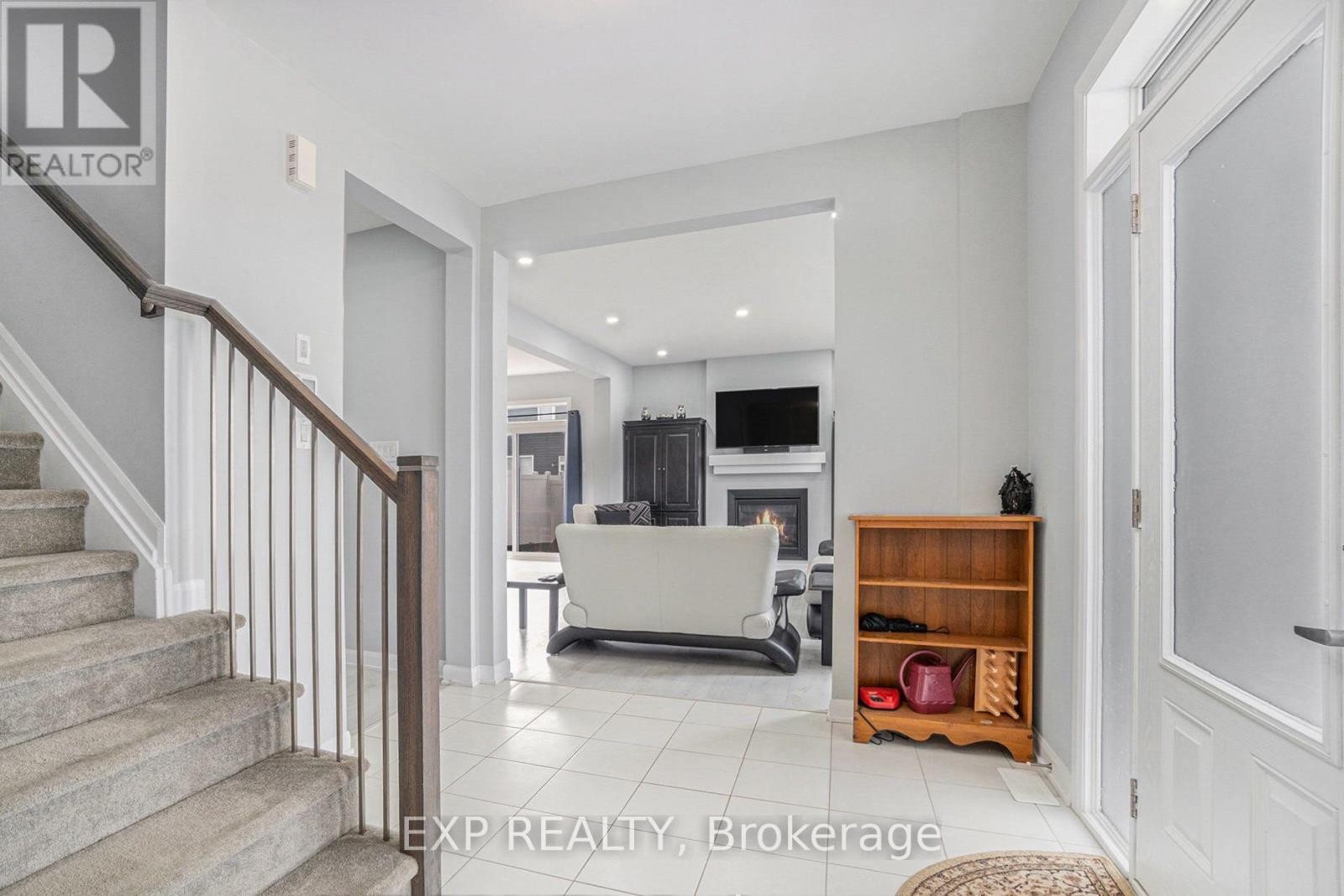 












796 CAPPAMORE DRIVE

,
Ottawa,




Ontario
K2J6V6

