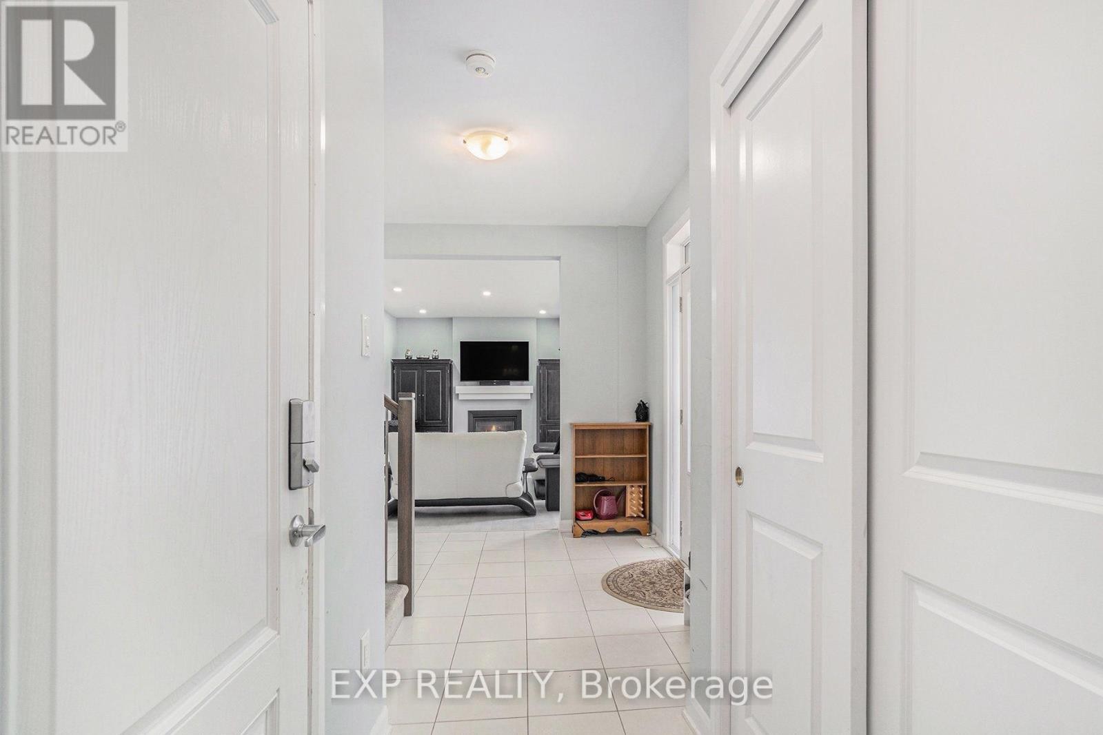 












796 CAPPAMORE DRIVE

,
Ottawa,




Ontario
K2J6V6

