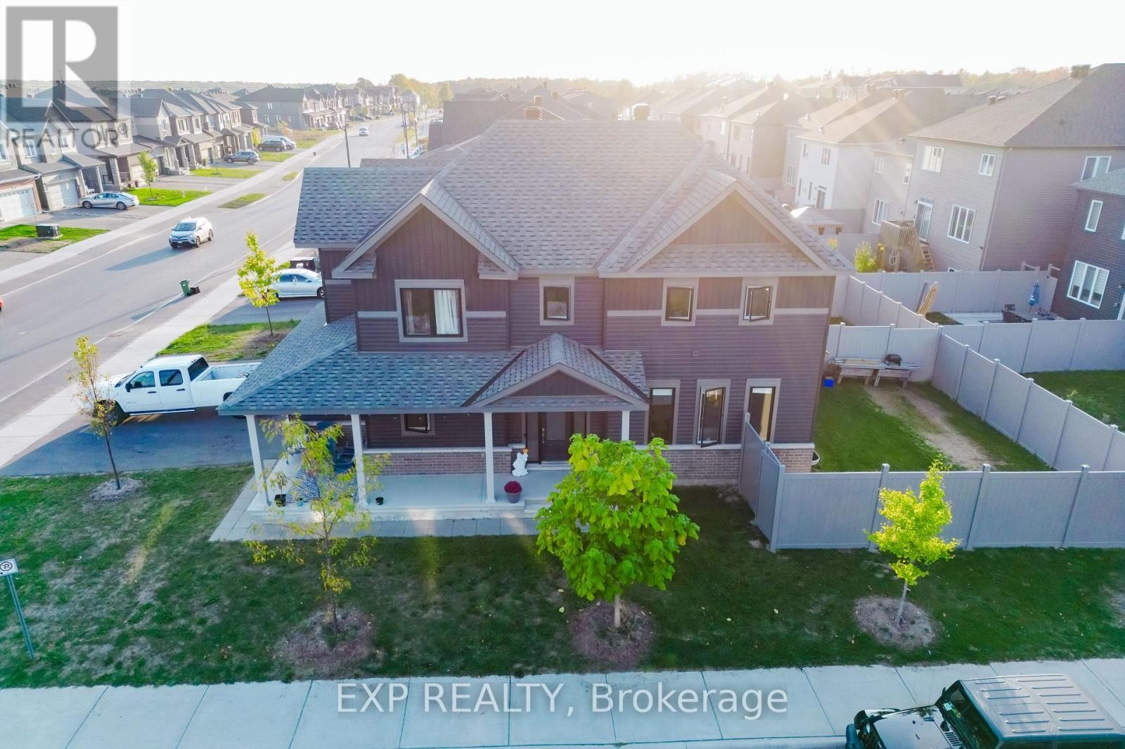 












796 CAPPAMORE DRIVE

,
Ottawa,




Ontario
K2J6V6

