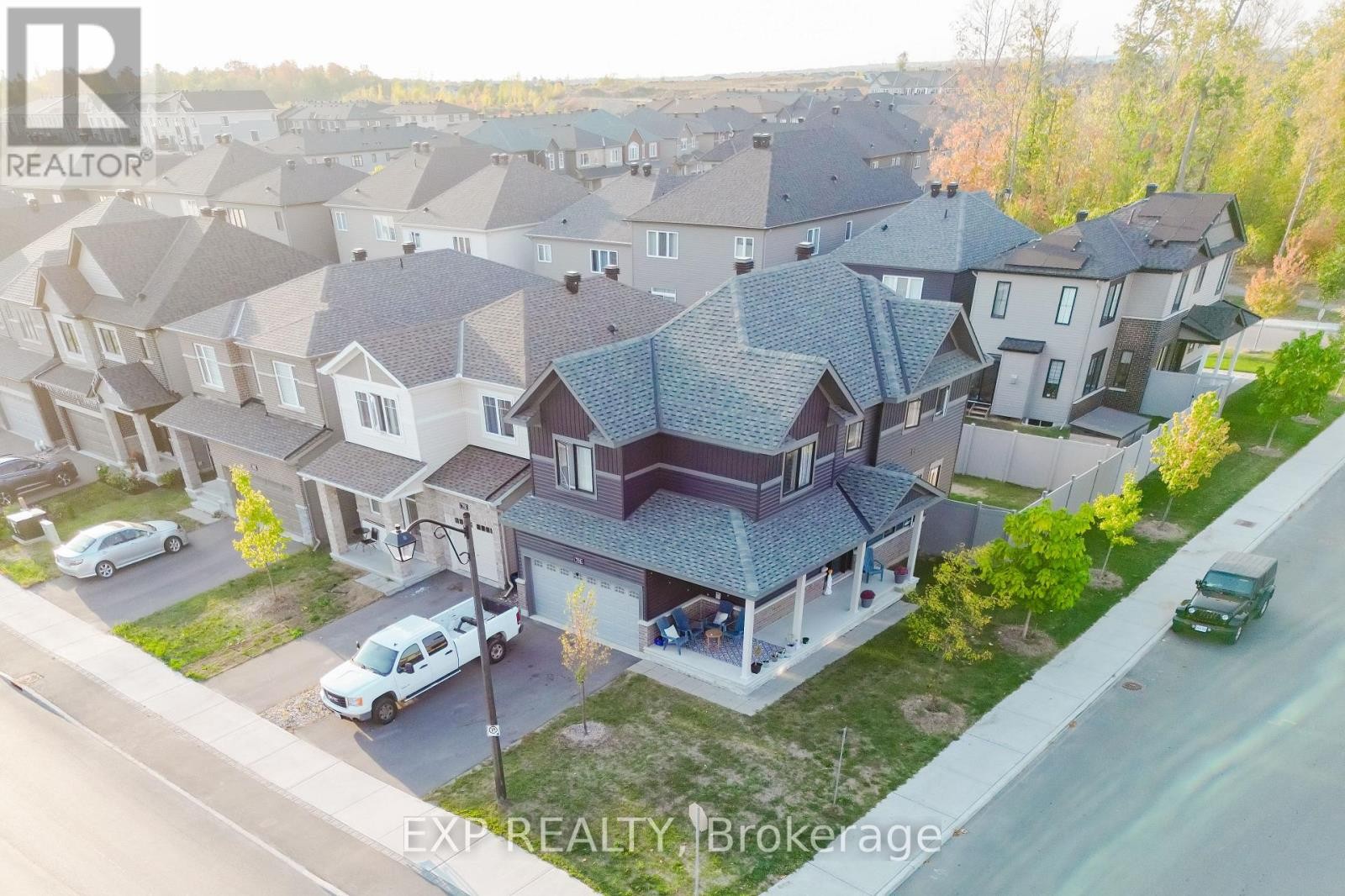 












796 CAPPAMORE DRIVE

,
Ottawa,




Ontario
K2J6V6

