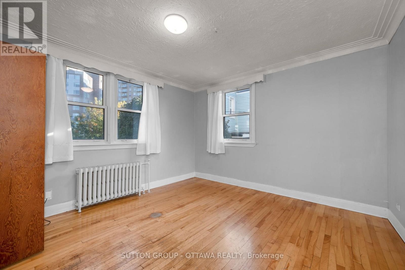 












82 GENEST STREET

,
Ottawa,




Ontario
K1L7Z2

