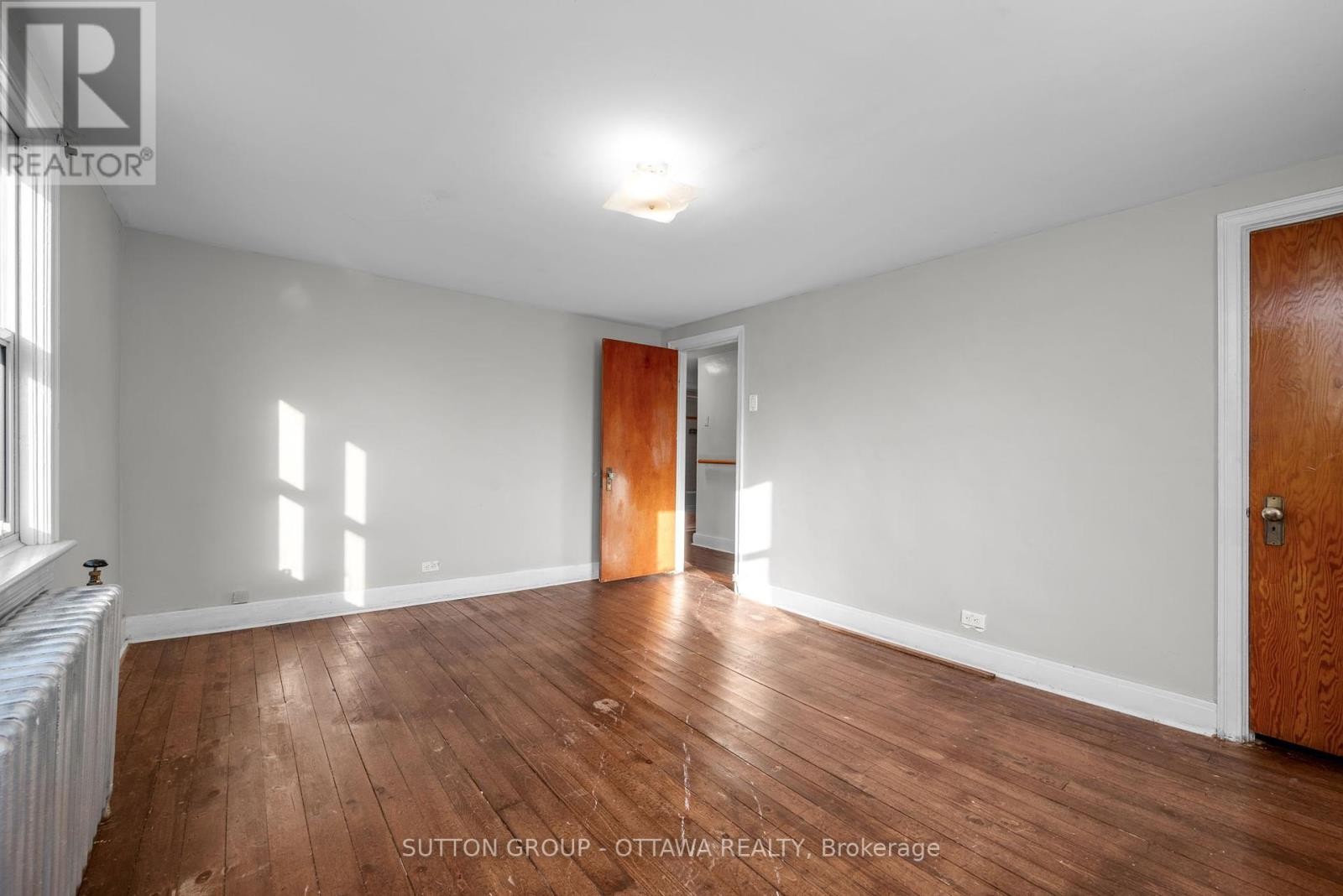 












82 GENEST STREET

,
Ottawa,




Ontario
K1L7Z2

