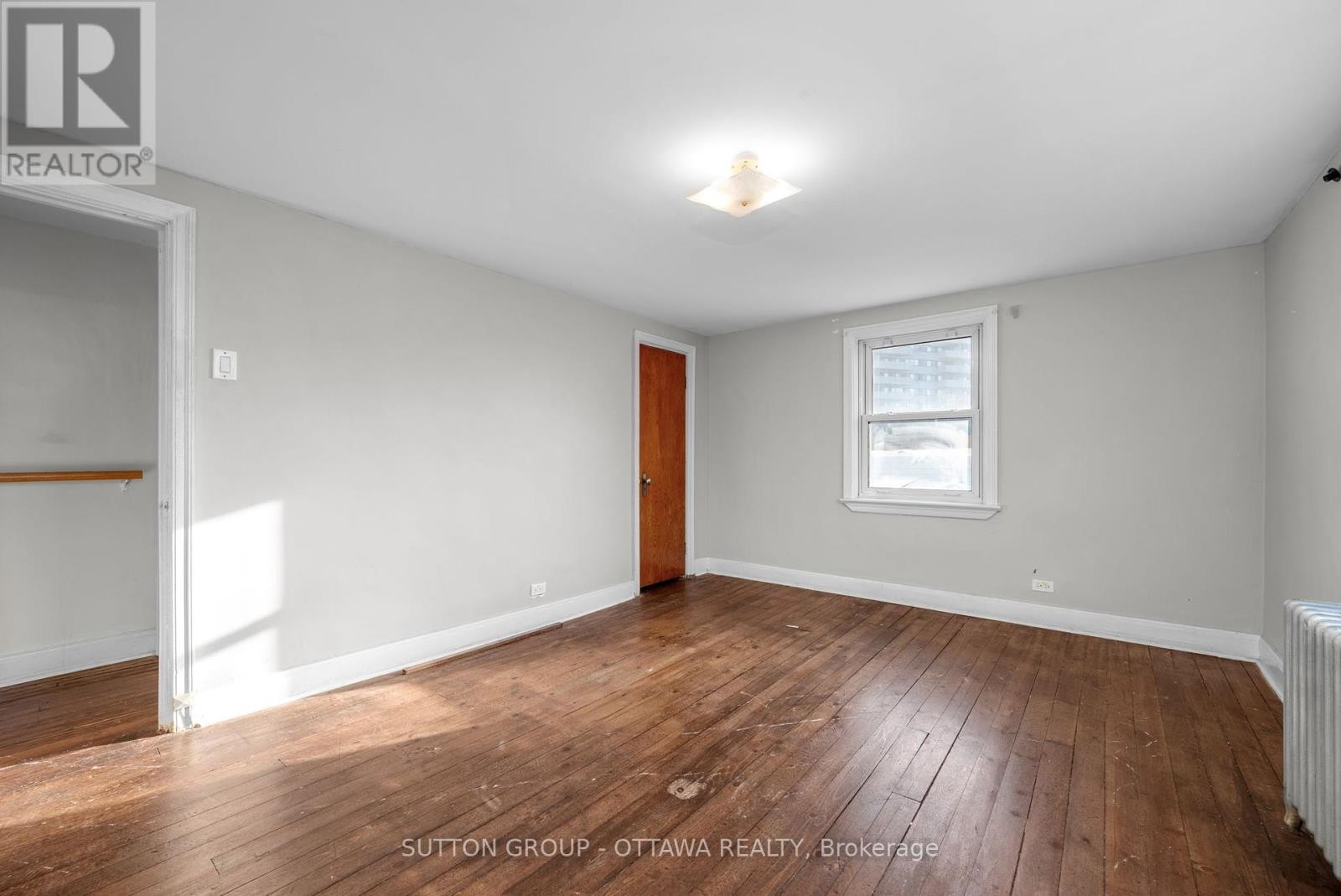 












82 GENEST STREET

,
Ottawa,




Ontario
K1L7Z2

