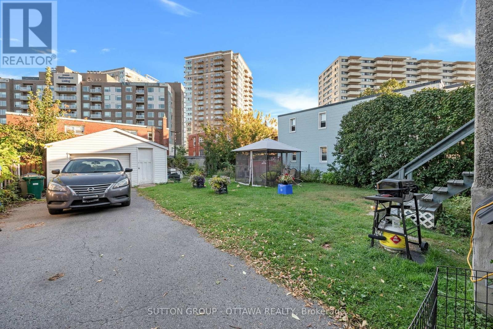 












82 GENEST STREET

,
Ottawa,




Ontario
K1L7Z2

