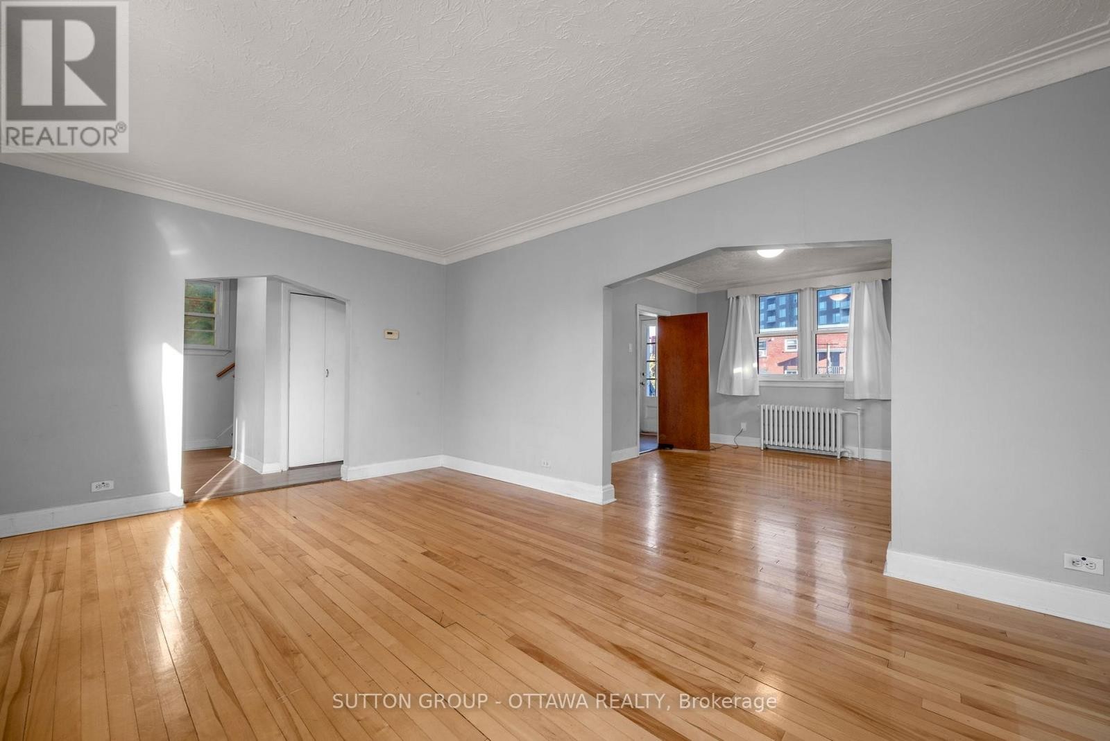 












82 GENEST STREET

,
Ottawa,




Ontario
K1L7Z2

