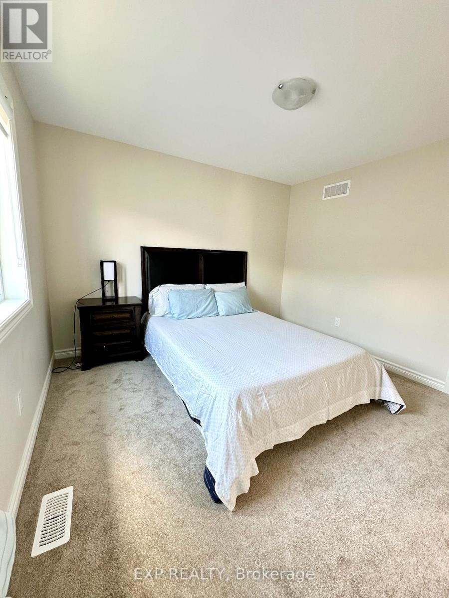 












712 NAMUR STREET

,
Russell,




Ontario
K0A1W0

