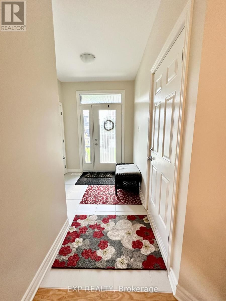 












712 NAMUR STREET

,
Russell,




Ontario
K0A1W0

