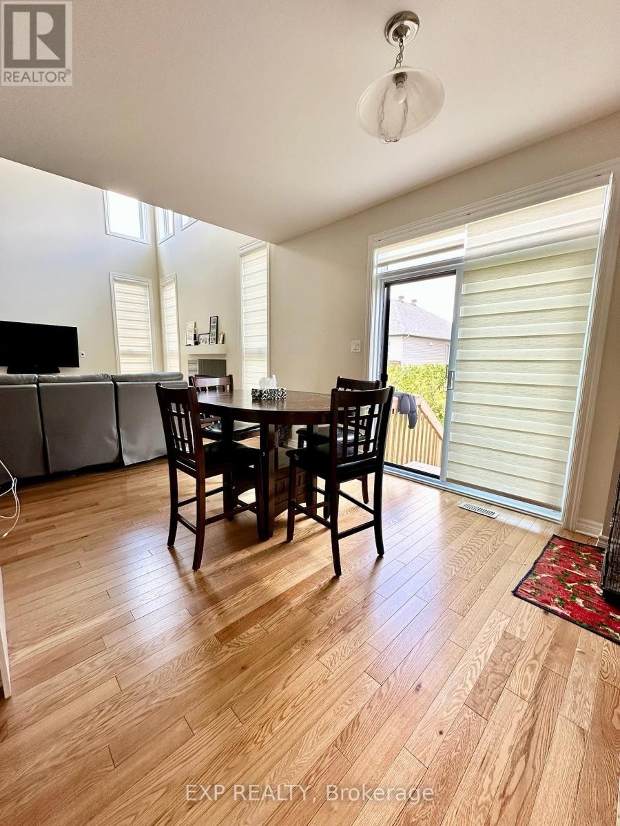 












712 NAMUR STREET

,
Russell,




Ontario
K0A1W0

