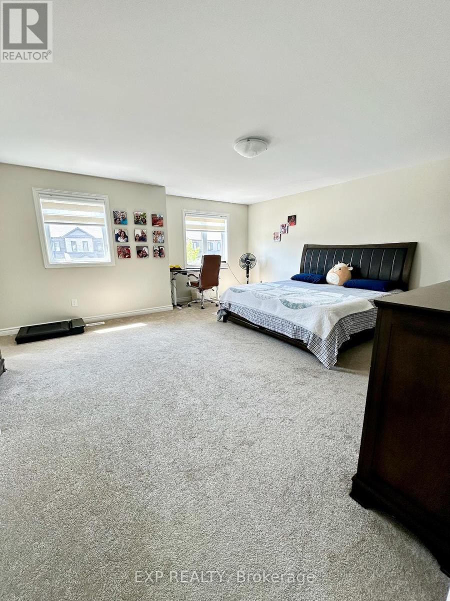 












712 NAMUR STREET

,
Russell,




Ontario
K0A1W0

