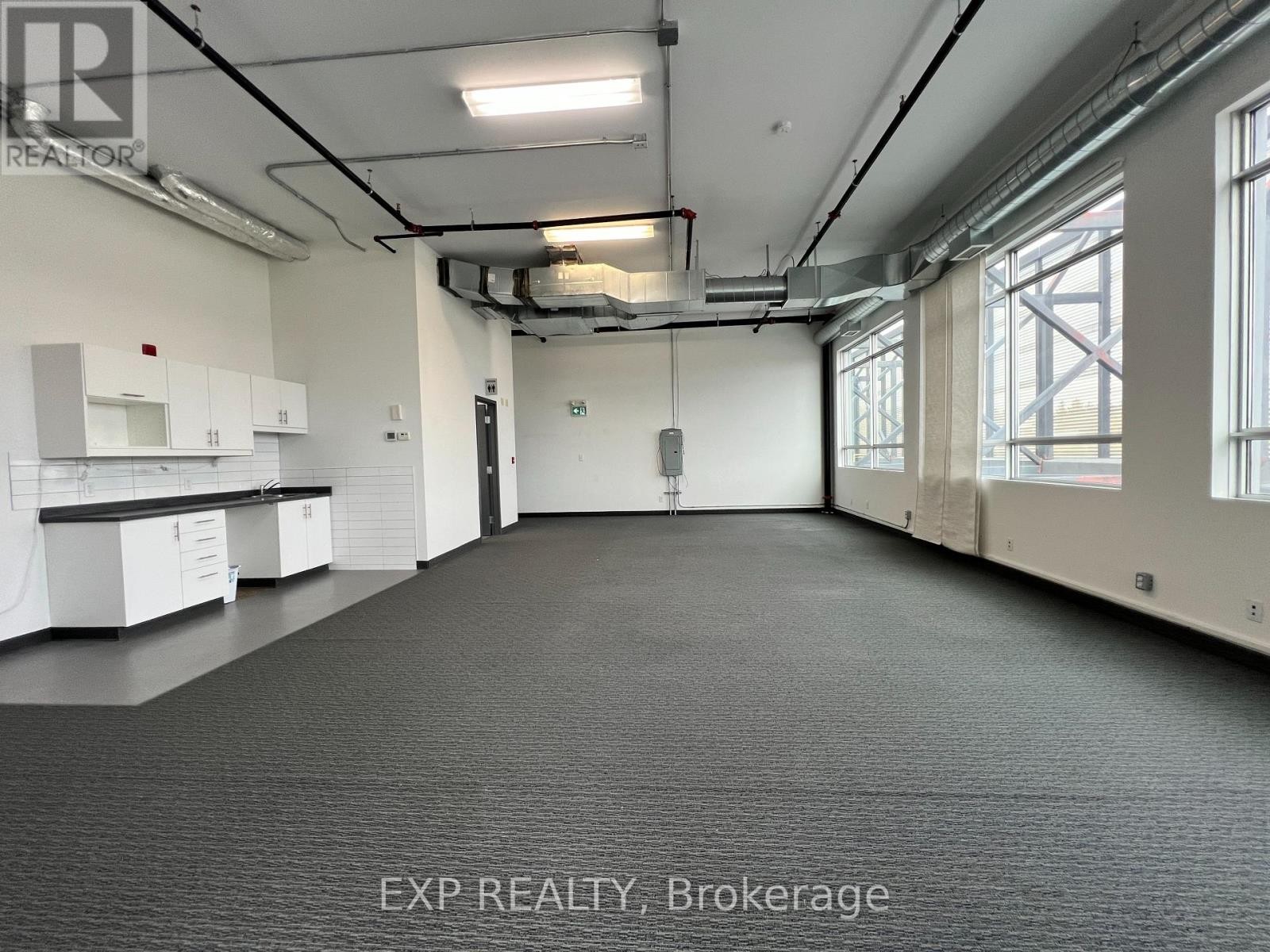 












203 - 65 DENZIL DOYLE COURT

,
Ottawa,




Ontario
K2M2G8

