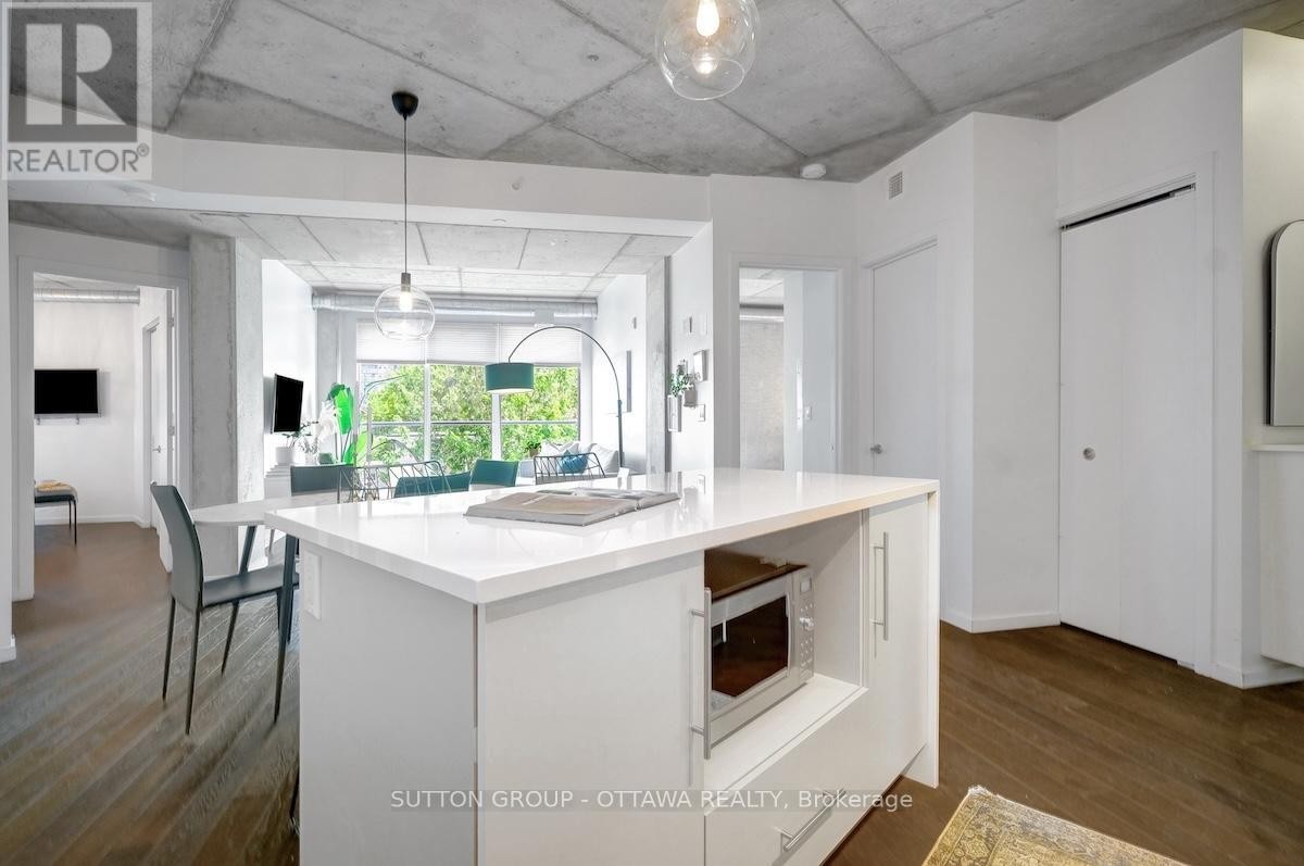 












308 - 1000 WELLINGTON STREET W

,
Ottawa,




Ontario
K1Y2X9

