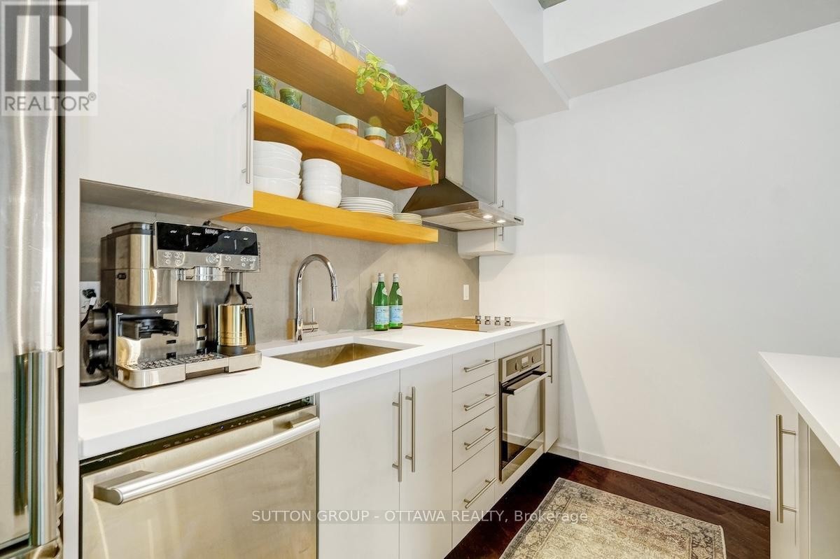 












308 - 1000 WELLINGTON STREET W

,
Ottawa,




Ontario
K1Y2X9

