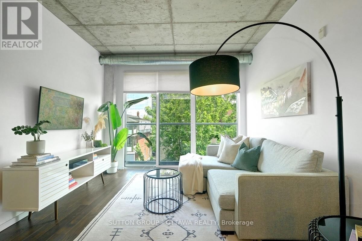 












308 - 1000 WELLINGTON STREET W

,
Ottawa,




Ontario
K1Y2X9

