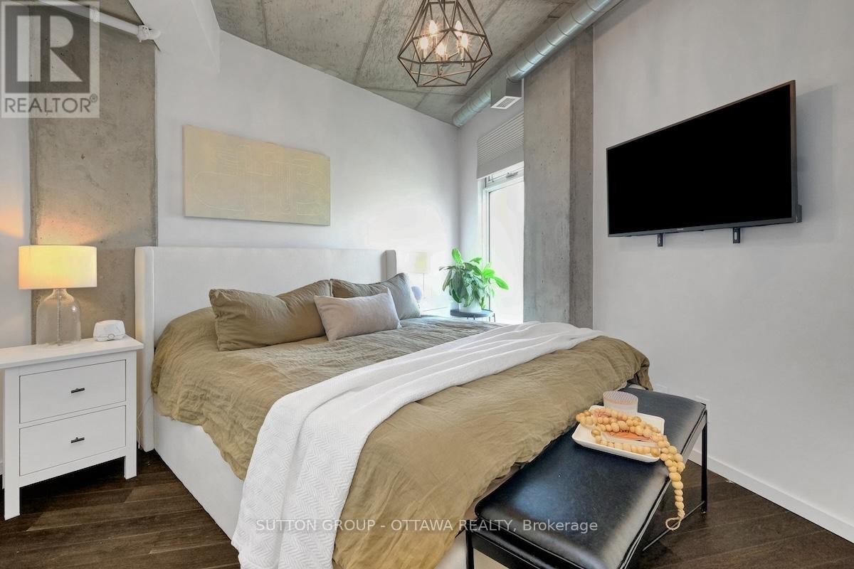 












308 - 1000 WELLINGTON STREET W

,
Ottawa,




Ontario
K1Y2X9

