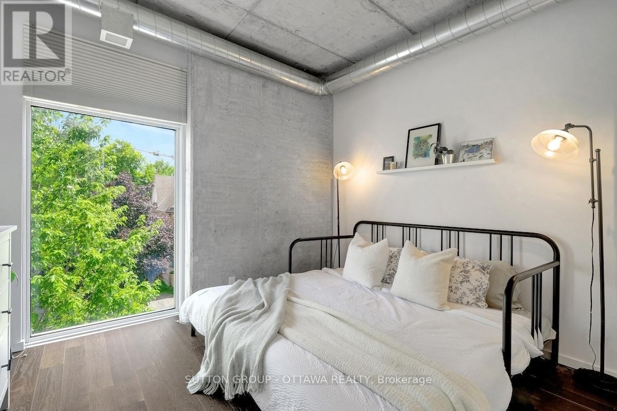 












308 - 1000 WELLINGTON STREET W

,
Ottawa,




Ontario
K1Y2X9

