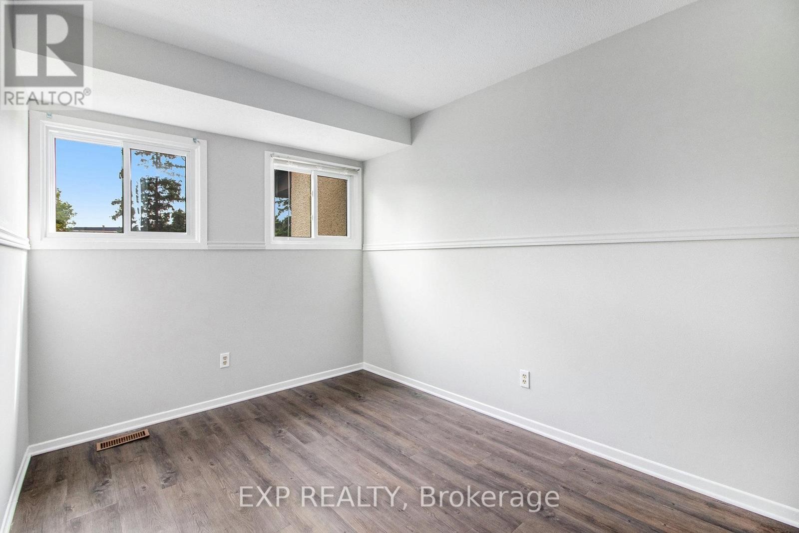 












1687 MEADOWBROOK ROAD

,
Ottawa,




Ontario
K1B4W6

