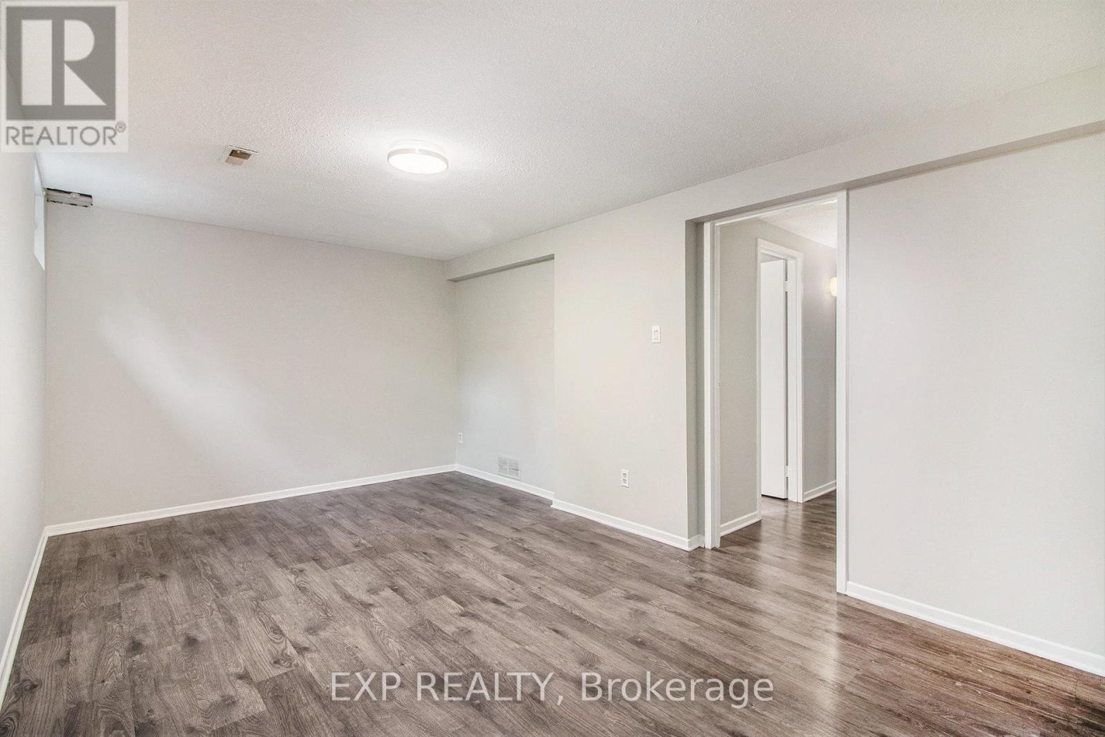 












1687 MEADOWBROOK ROAD

,
Ottawa,




Ontario
K1B4W6

