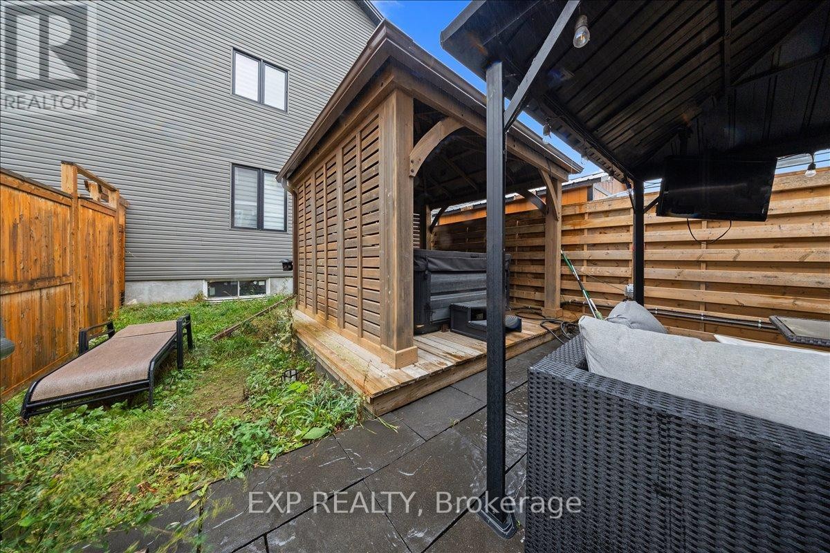 












13 LEBLANC STREET

,
Carleton Place,




Ontario
K7C0L2

