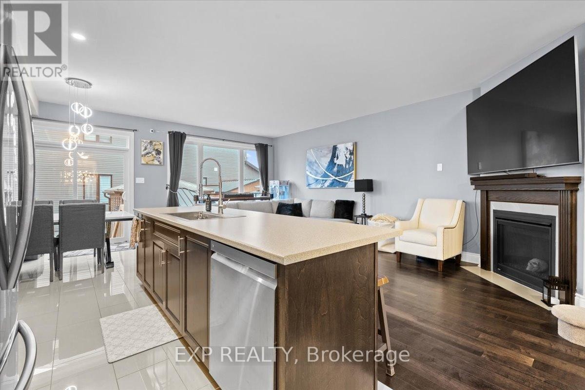 












13 LEBLANC STREET

,
Carleton Place,




Ontario
K7C0L2

