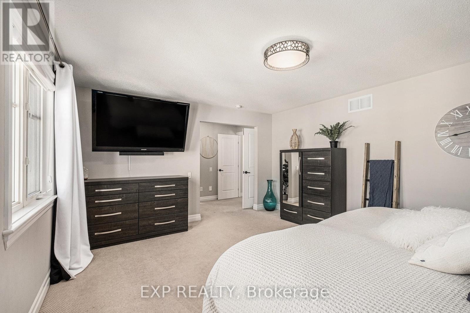 












386 ANDALUSIAN CRESCENT

,
Ottawa,




Ontario
K2V0C3

