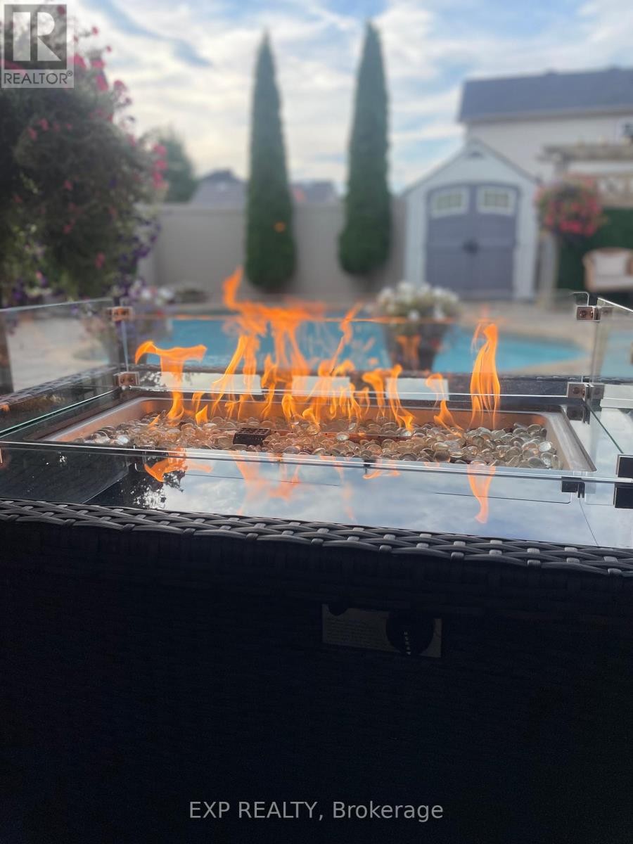 












386 ANDALUSIAN CRESCENT

,
Ottawa,




Ontario
K2V0C3

