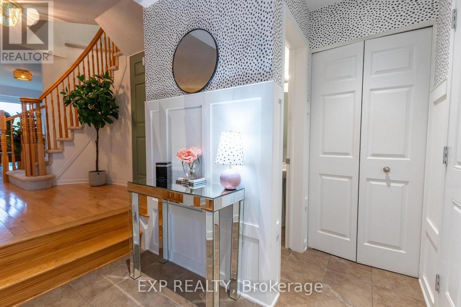 












2341 GLANDRIEL CRESCENT

,
Ottawa,




Ontario
K4A4S8

