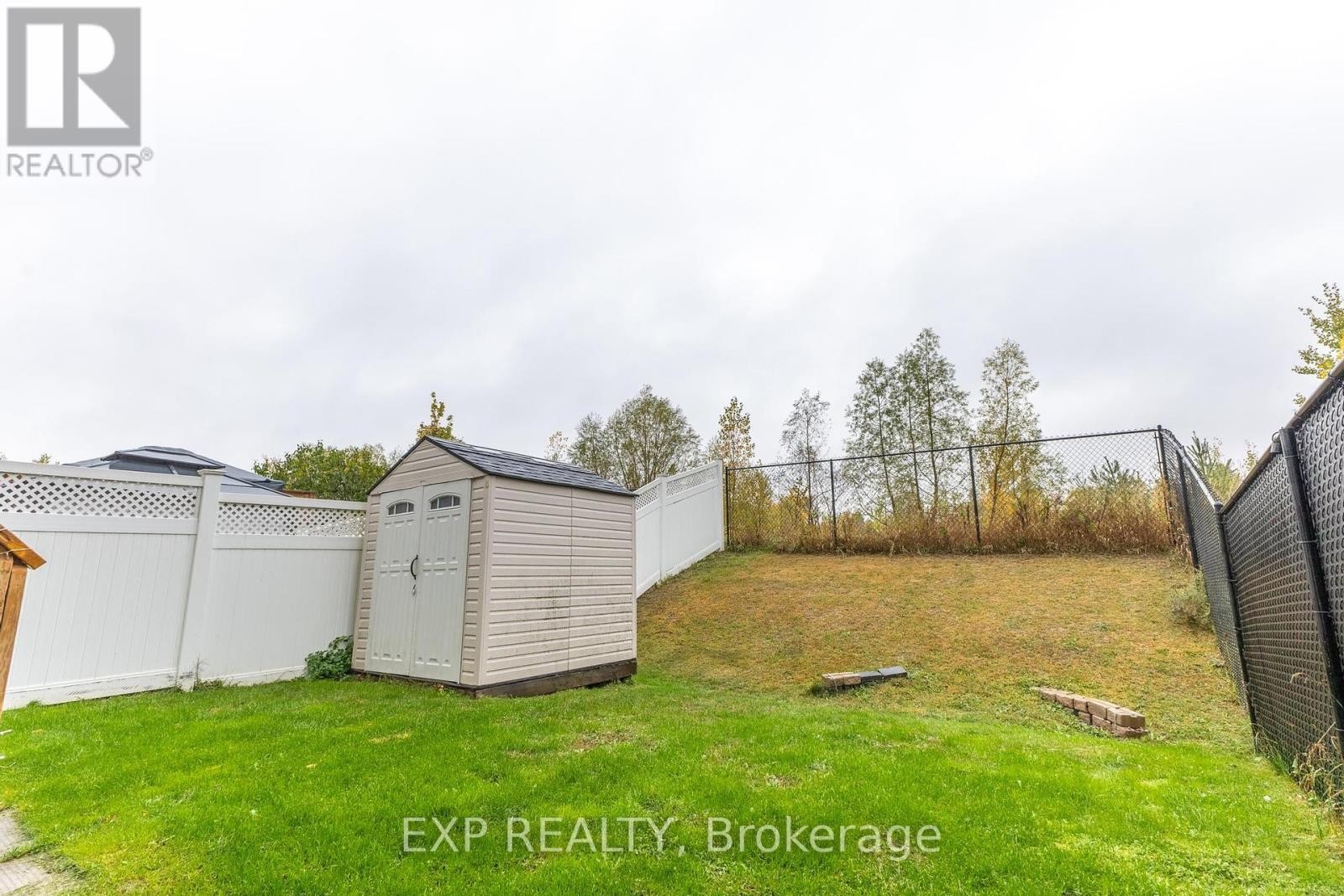 












2341 GLANDRIEL CRESCENT

,
Ottawa,




Ontario
K4A4S8

