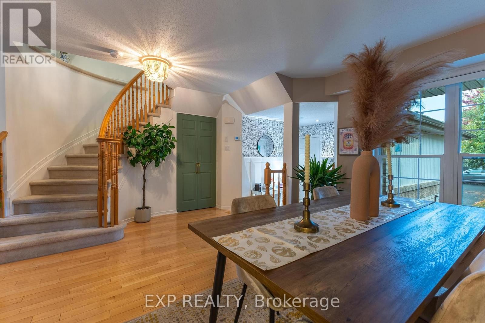 












2341 GLANDRIEL CRESCENT

,
Ottawa,




Ontario
K4A4S8

