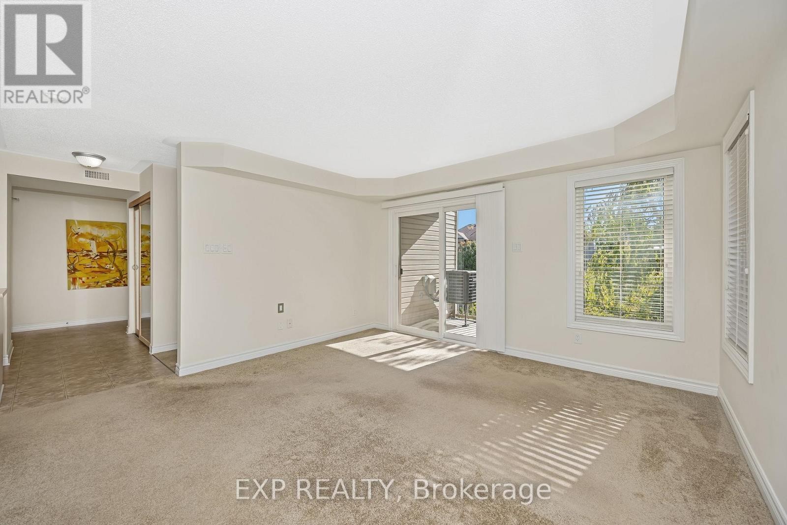 












6 - 585 STONEFIELD PRIVATE

,
Ottawa,




Ontario
K2G4R4

