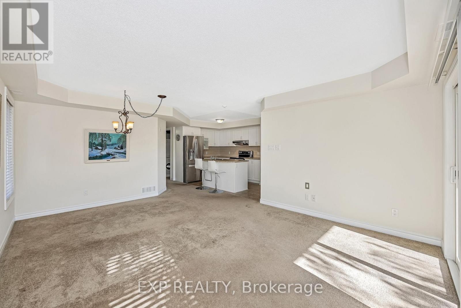 












6 - 585 STONEFIELD PRIVATE

,
Ottawa,




Ontario
K2G4R4


