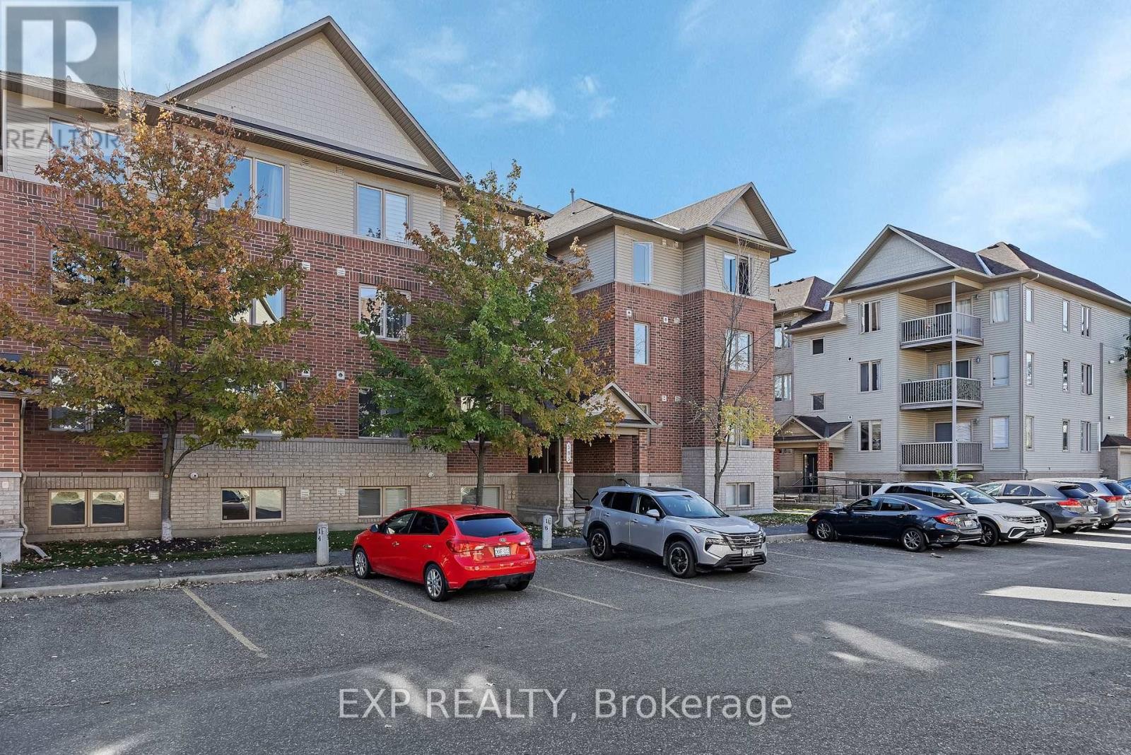 












6 - 585 STONEFIELD PRIVATE

,
Ottawa,




Ontario
K2G4R4

