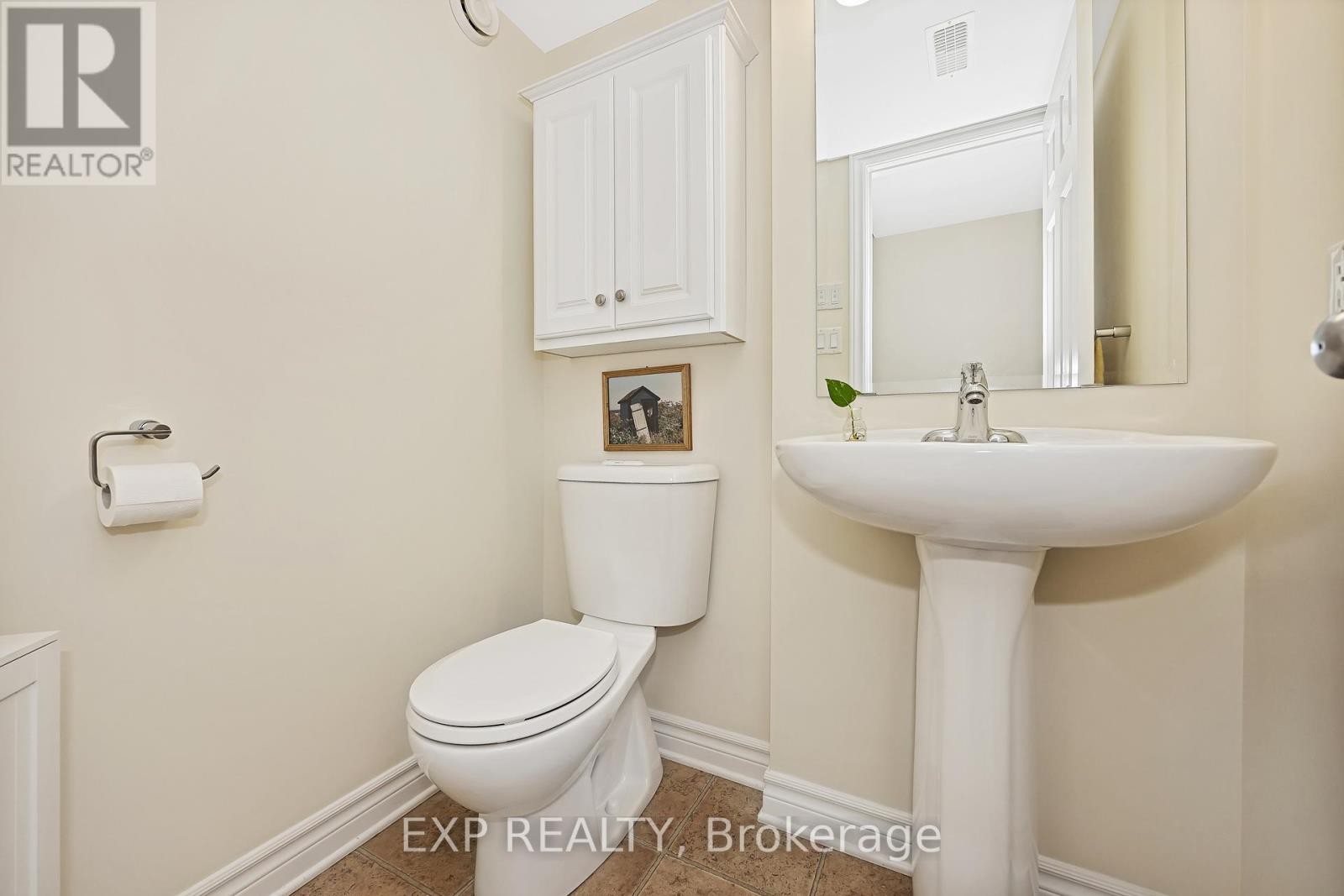 












6 - 585 STONEFIELD PRIVATE

,
Ottawa,




Ontario
K2G4R4

