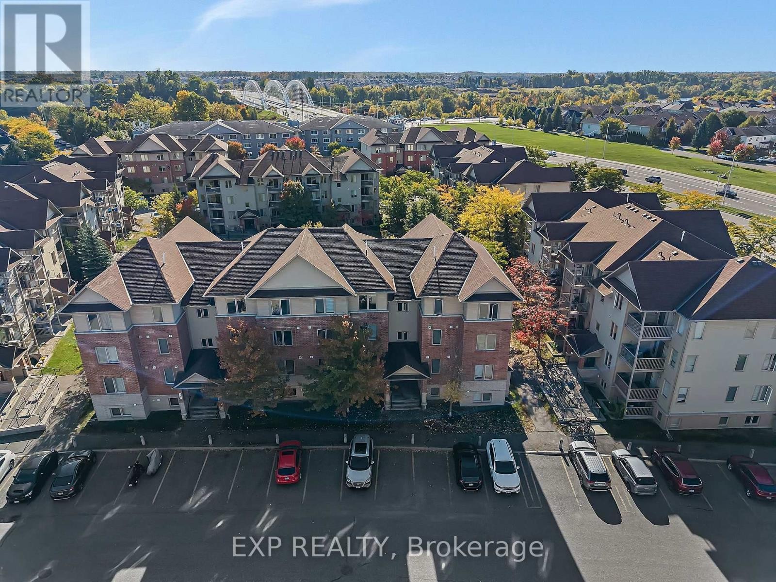 












6 - 585 STONEFIELD PRIVATE

,
Ottawa,




Ontario
K2G4R4

