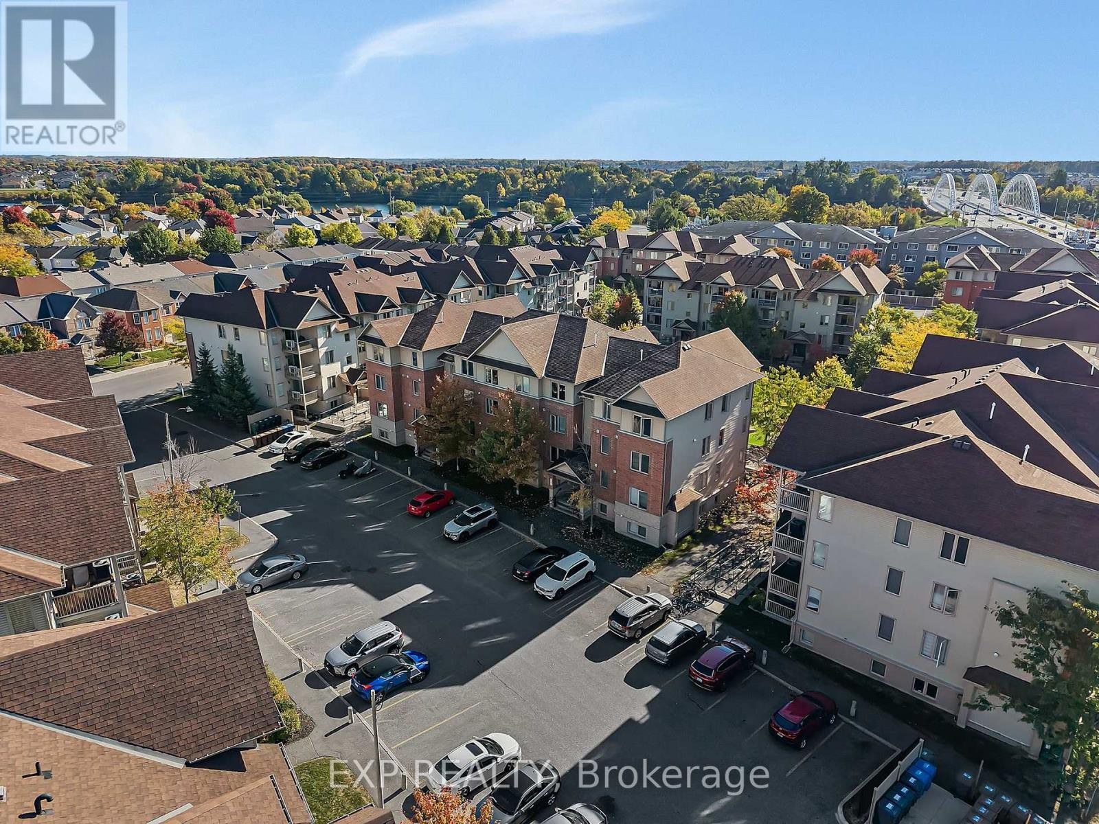 












6 - 585 STONEFIELD PRIVATE

,
Ottawa,




Ontario
K2G4R4

